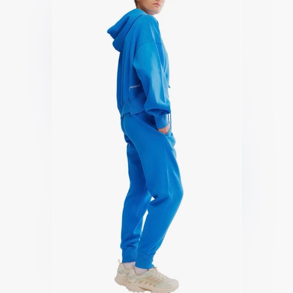 Free People FP Movement Undefeated Set in Light Cobalt Combo - Picture 3 of 12